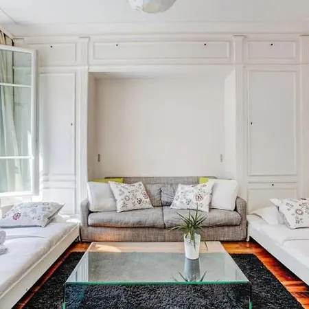 Guestready - Spacious Near Champs-elysees *